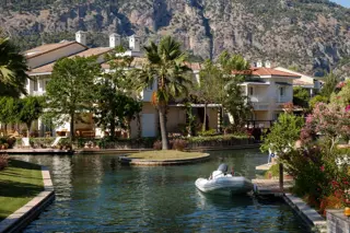 Discover Kochi's Elite Rental Scene: Luxury Gated Communities and Coastal Eco-Homes in 2025