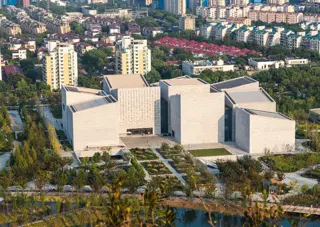 Madurai's Textile Clusters Reshaping Industrial Real Estate: Warehousing and Hybrid Workspace Trends