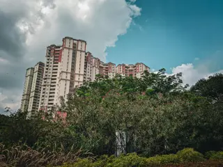 Bangalore's Weekend Home Boom: Peripheral Zones Redefining Second Residence Demand in 2025