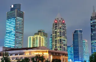 Gurgaon's Luxury Real Estate Boom: NRI Investment Drives Market Growth