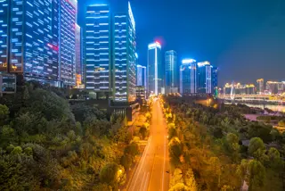 Navigating Ahmedabad’s HNI-Centric Luxury Real Estate: Smart Homes, GIFT City Developments & ROI Insights