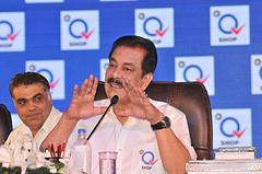 SEBI approaches SC for Sahara Chief Subrata Roy's arrest.