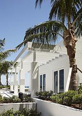 Trump to develop two ultra-luxury housing projects