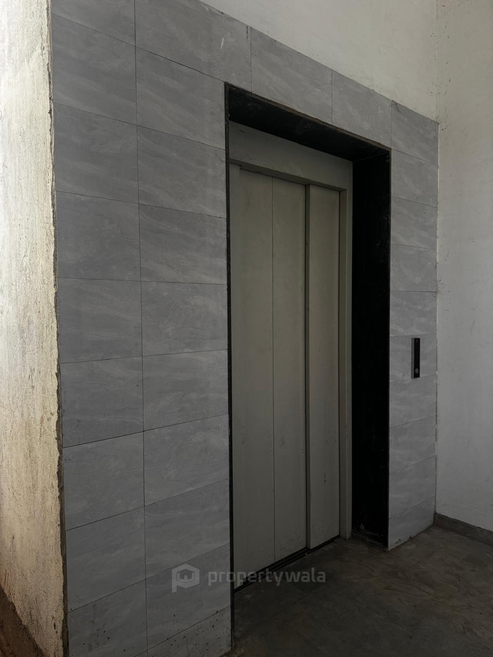 Service Lift
