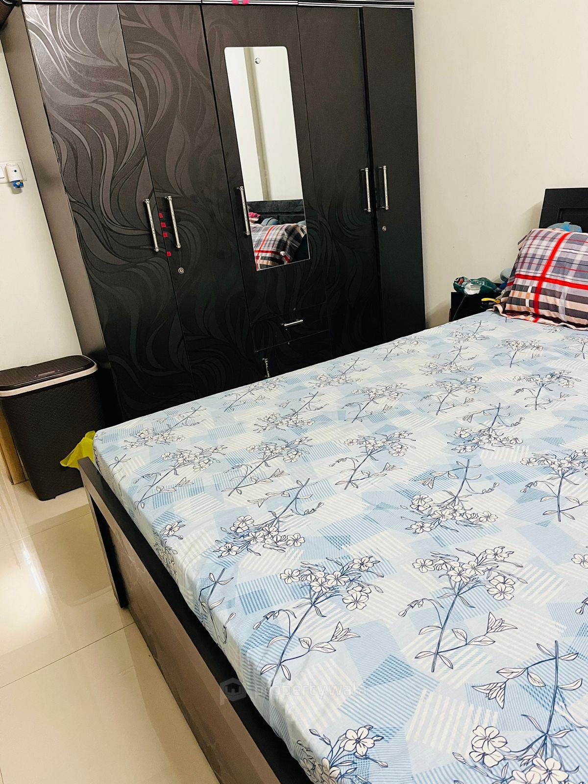 Master Bed Room