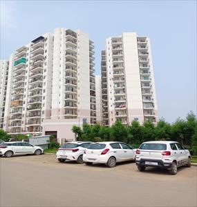 2BHK for sale in Suncity Avenue 76, Sector-76, Gurgaon
