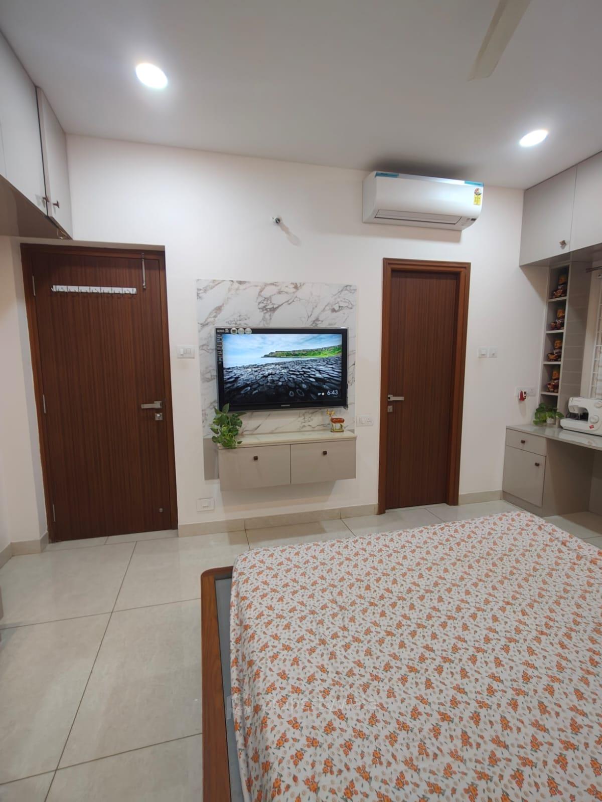 Master Bed Room