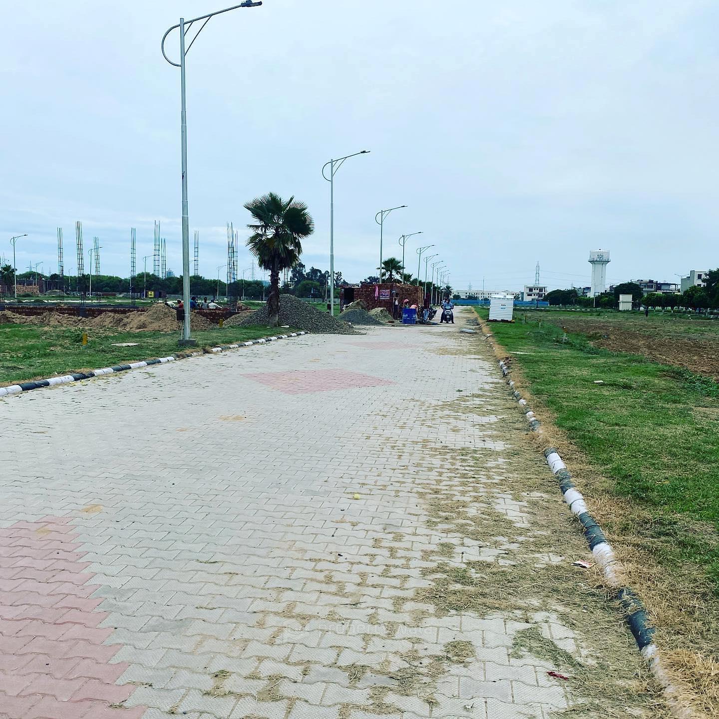 Wide Road