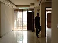 Flat 3 BHK + 1 Servant Room available on rent.