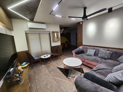 3 Bedroom Apartment for sale in Satellite, Ahmedabad