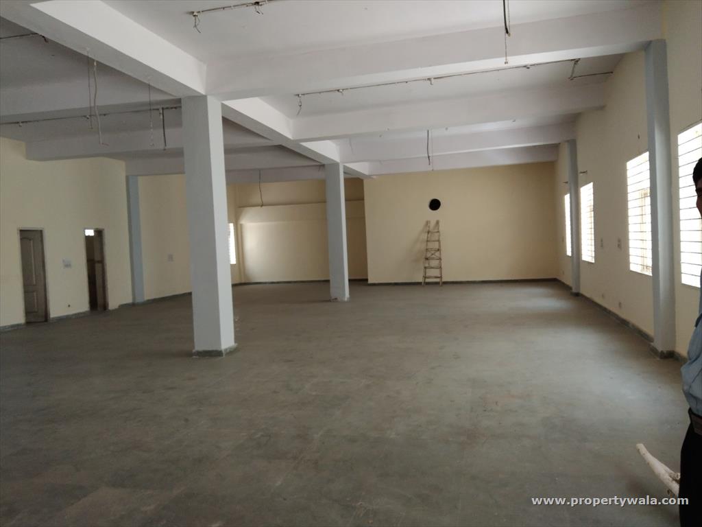 Warehouse / Godown for rent in Sector 11, Noida