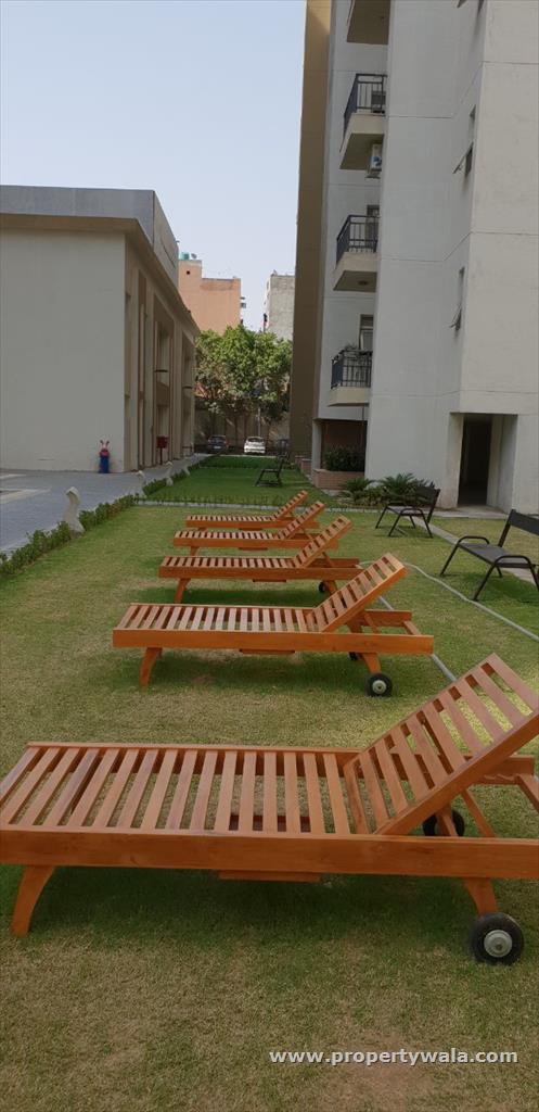 2 Bedroom Apartment / Flat for sale in Umang Winter Hills, Dwarka More, New Delhi