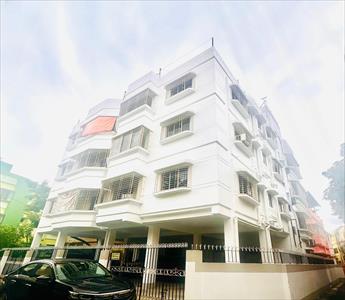 2 Bedroom Apartment for sale in Bansdroni, Kolkata