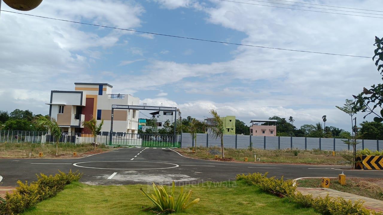 Trichy plot for sale