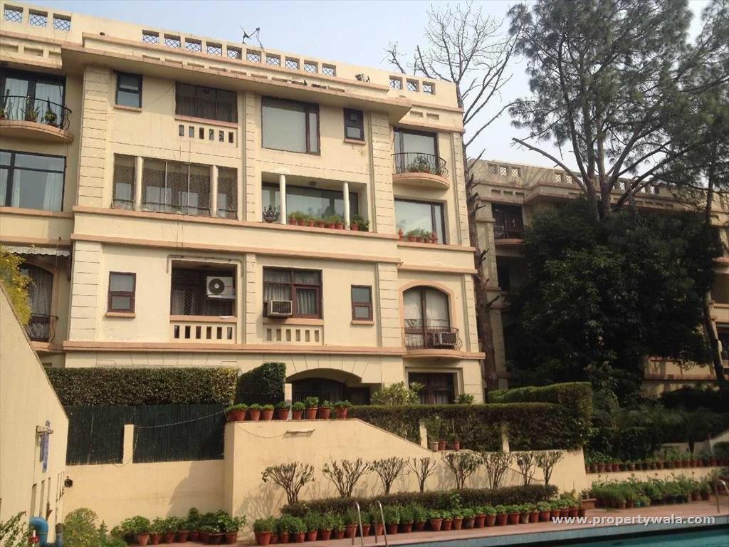 6 Bedroom Apartment / Flat for sale in Prithviraj Road area, New Delhi
