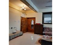 Well-maintained 2 BHK flat in prestigious society & 5 minute walk from Grant-road (West...
