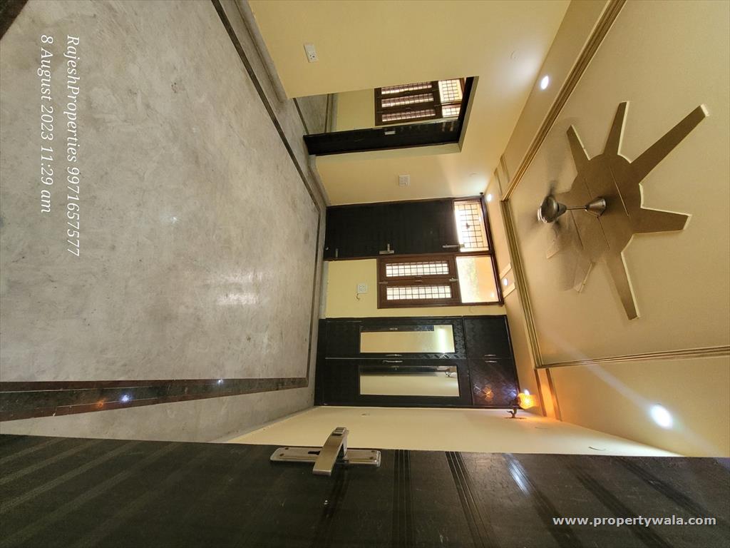 2 Bedroom Apartment / Flat for sale in Janakpuri, New Delhi