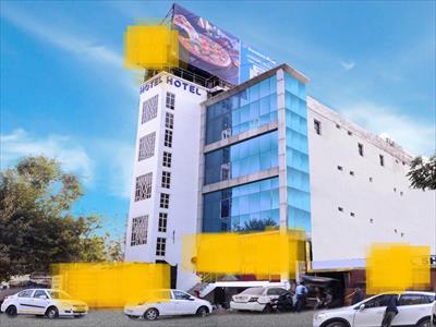 Hotel / Resort for sale in Tajganj, Agra