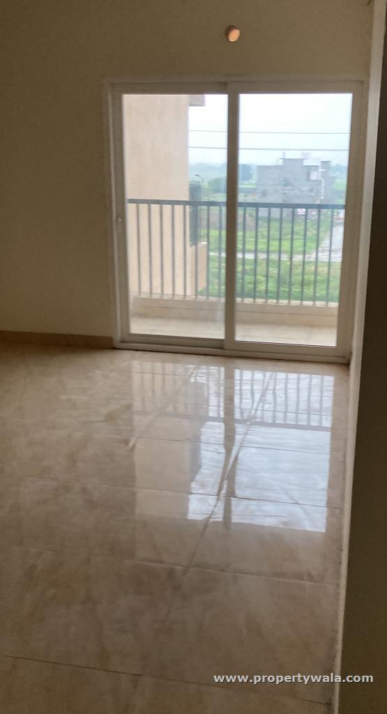 4 Bedroom Apartment / Flat for sale in Gaur Yamuna City 16th Park view, Sector 19 Yamuna Expressway, Greater Noida