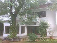 An 7 BHK Independent Bungalow for Rent at Vasant Vihar, New Delhi Near to The IGI Airport