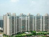 Available for Sale 2bhk 3bhk in Paraswnath green ville sector 48