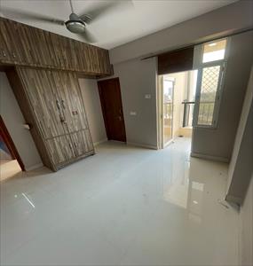 3 Bedroom Flat for sale in Ganga Yamuna and Hindon Flat, Siddharth Vihar, Ghaziabad