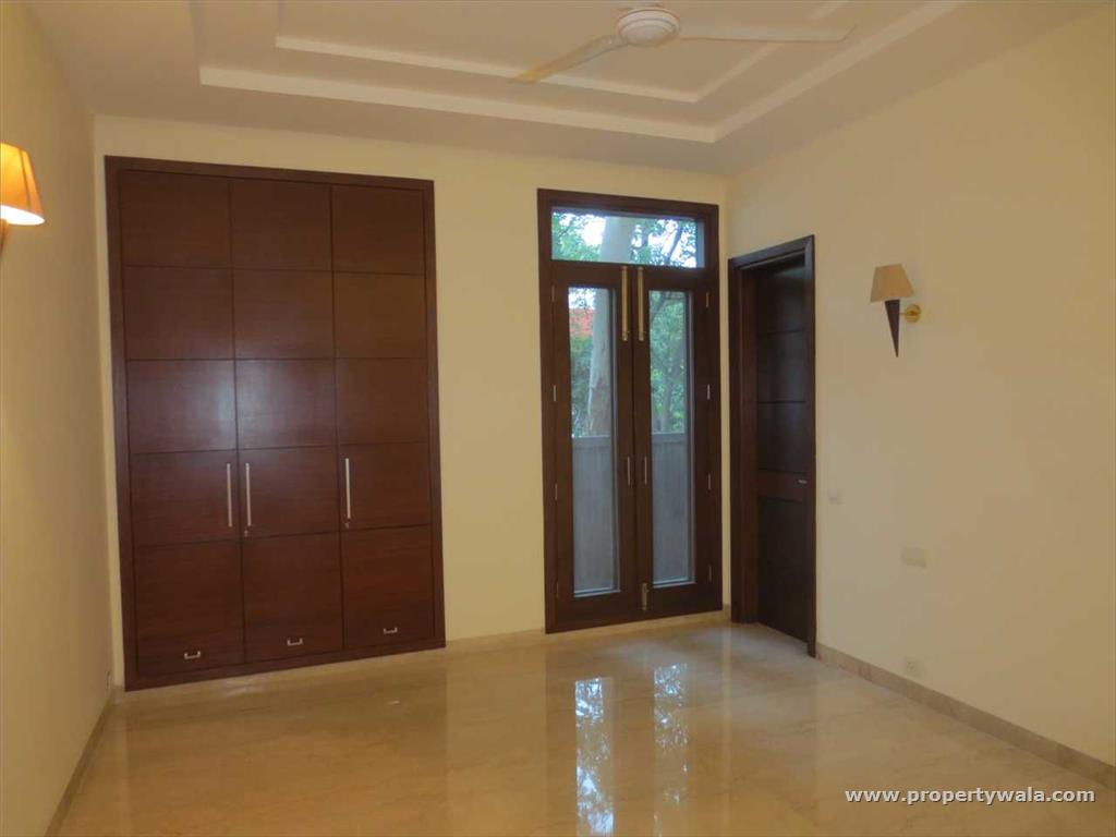3 Bedroom Apartment / Flat for sale in Vasant Vihar, New Delhi