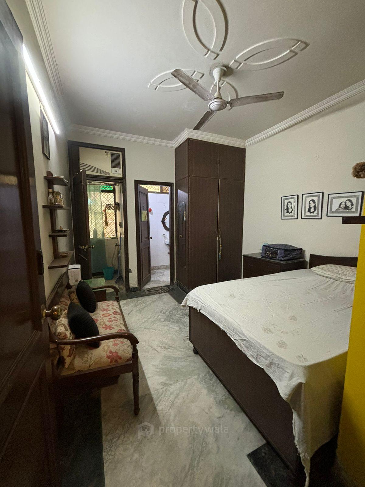 Master Bed Room