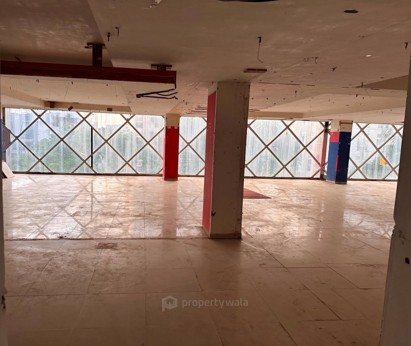 Bare Shell inner View