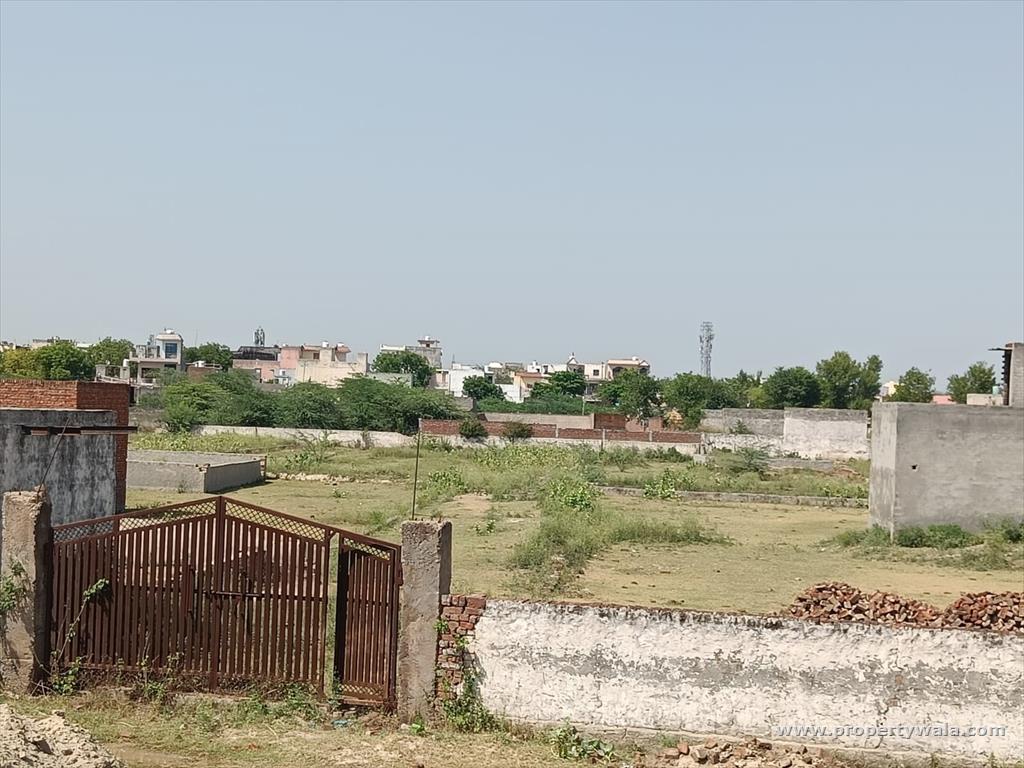 Residential Plot / Land for sale in Royal Enclave, Gulawali Village, Noida