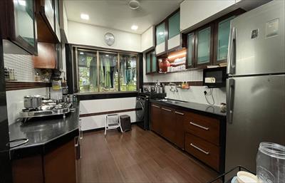 4 Bedroom Apartment for rent in Khar West, Mumbai