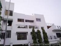 2 Bedroom Flat for sale in Hill View Apartments, Vasant Vihar, New Delhi